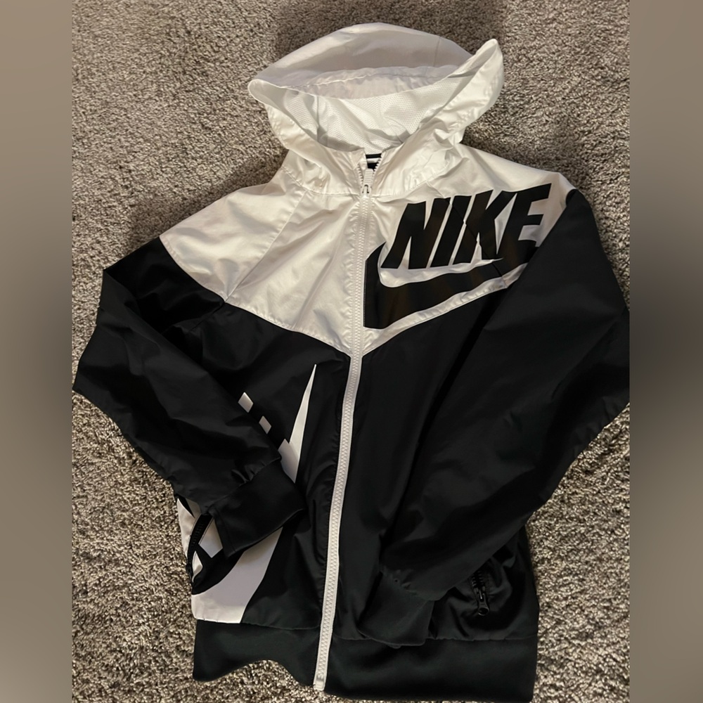 Nike jacket - youth medium